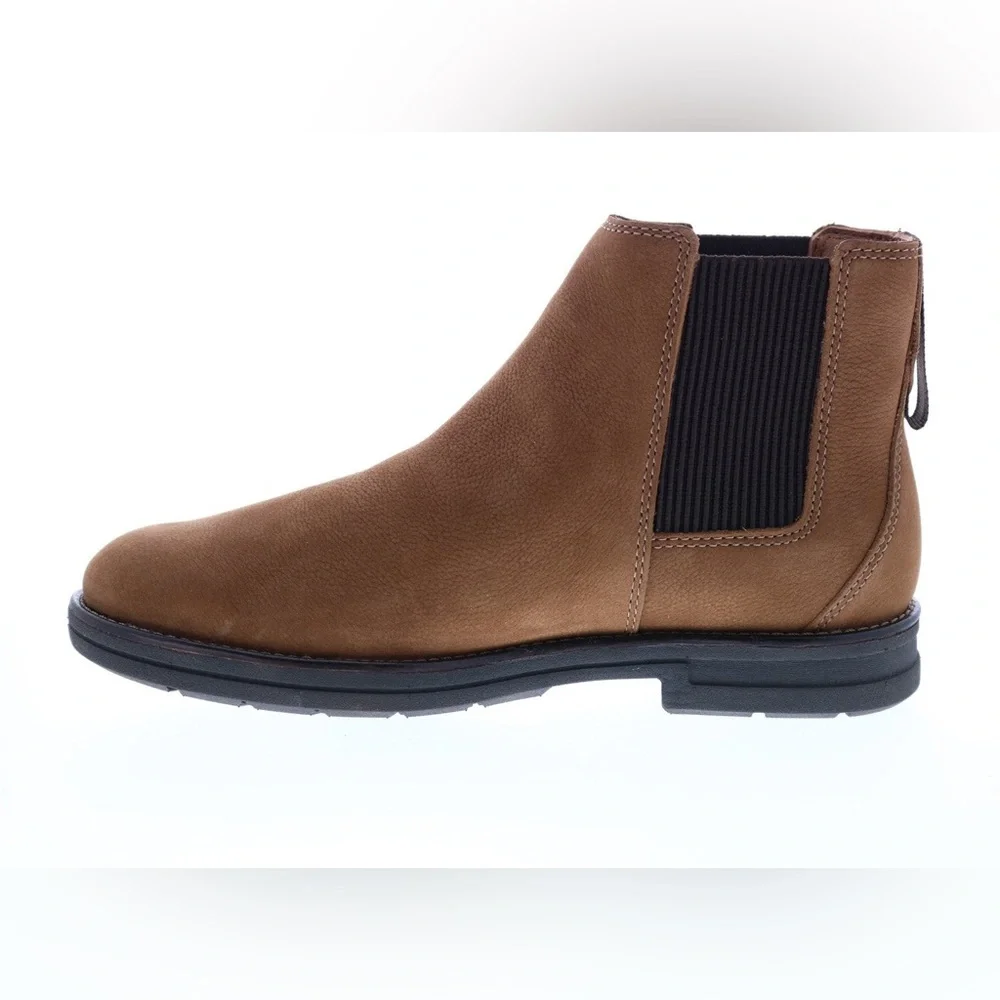 NEW!! Men’s Clarks Banning Limit Tan Nubuck Chelsea Boot Size 7M